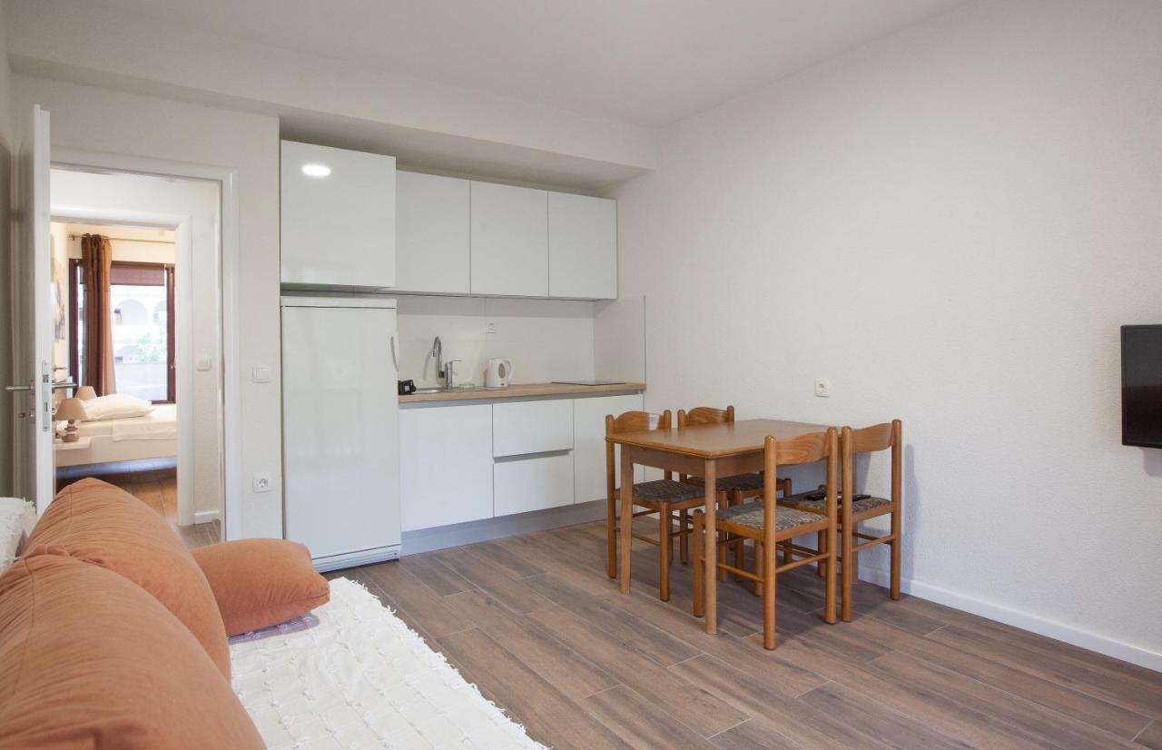 Apartmani Tina Podgora Exteriér fotografie