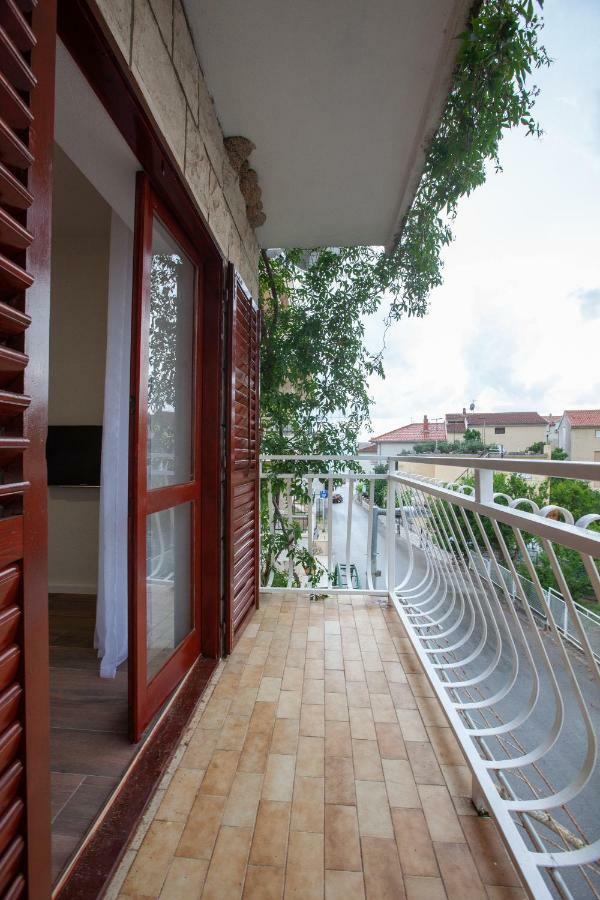 Apartmani Tina Podgora Exteriér fotografie